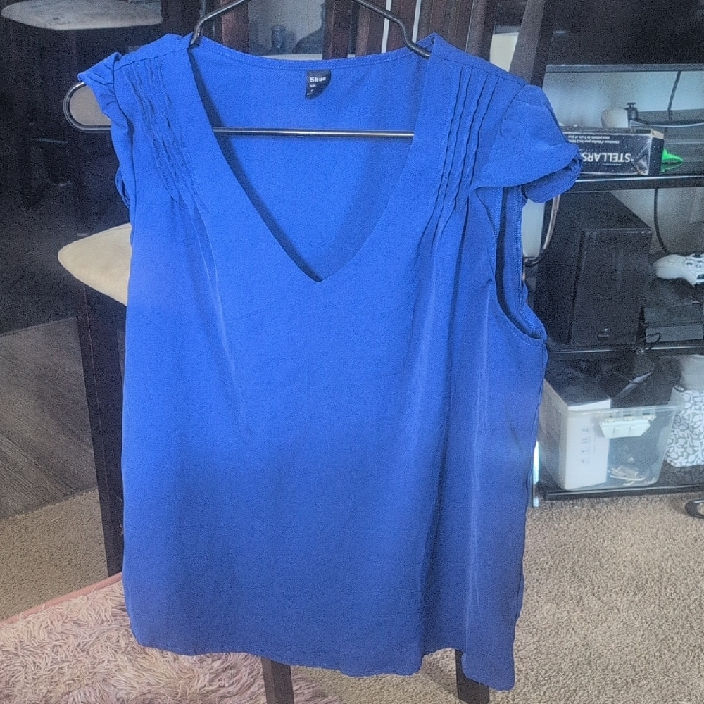 Blue Flutter Sleeve Blouse with V-Neckline